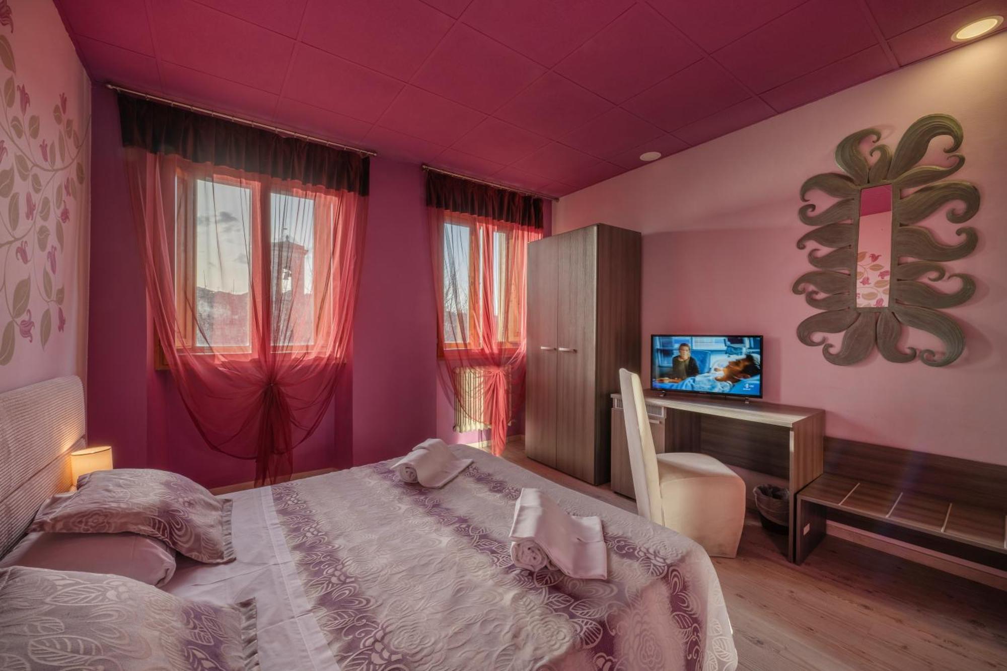 Hotel Palazzo Renieri - 3Stelle S Colle Val D'Elsa Ngoại thất bức ảnh